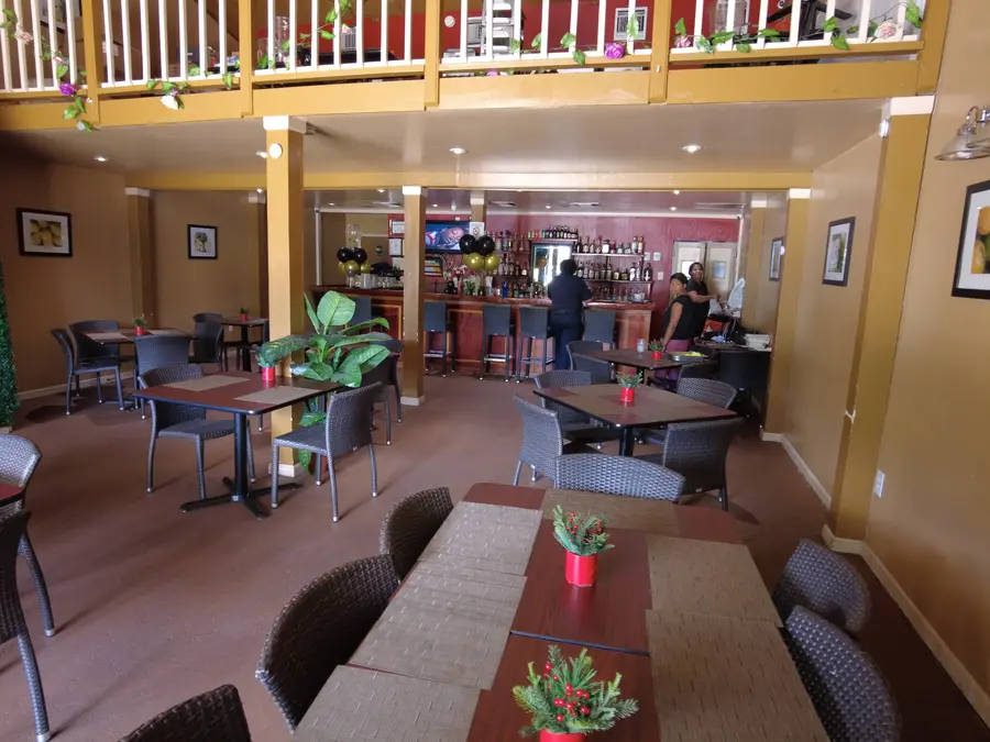 Photo of D' Coal Pot